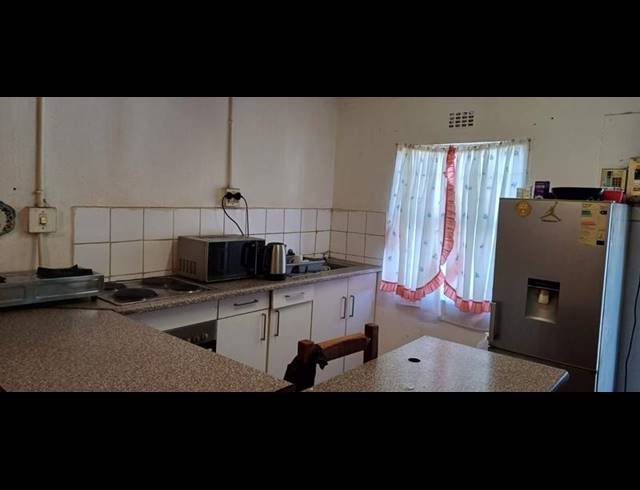 1 BEDROOM HOUSE FOR SALE IN MANENBERG
